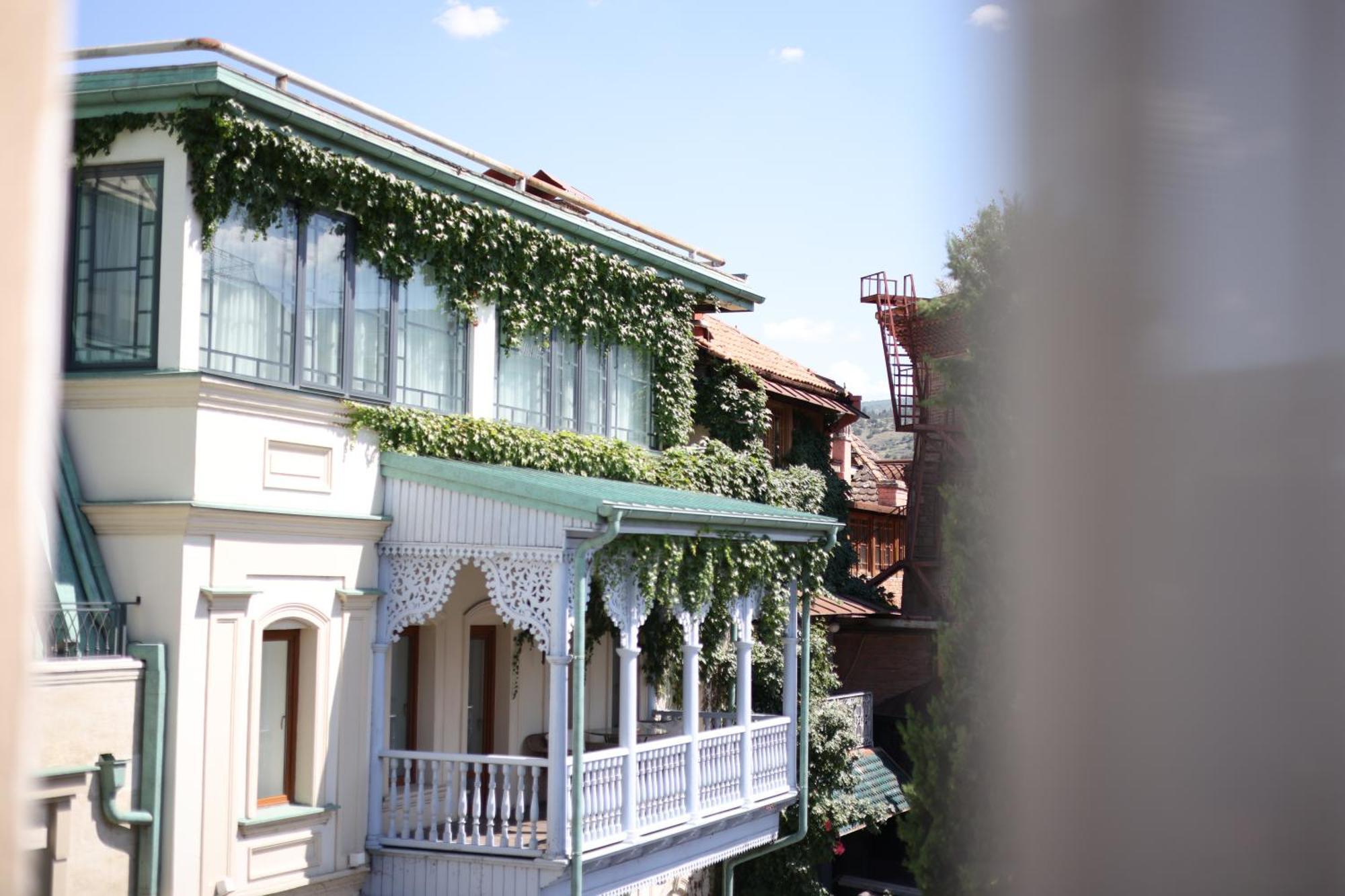 Mukhrantubani Boutique Hotel Tbilisi Exteriör bild